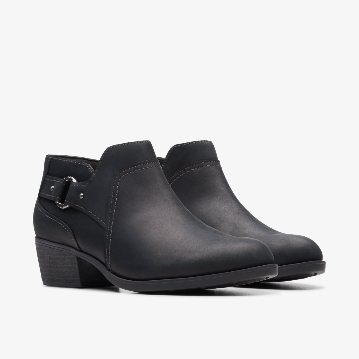 Clarks Charlten Grace Black Oily Leather Black | GY3725680